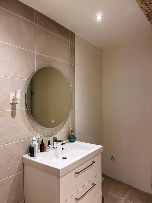 Appartement Charmant Et Calme Dans L'Herault Poussan Экстерьер фото